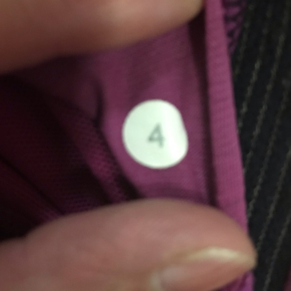 Lululemon Not So Deep V Sports Bra - Picture 4 of 4